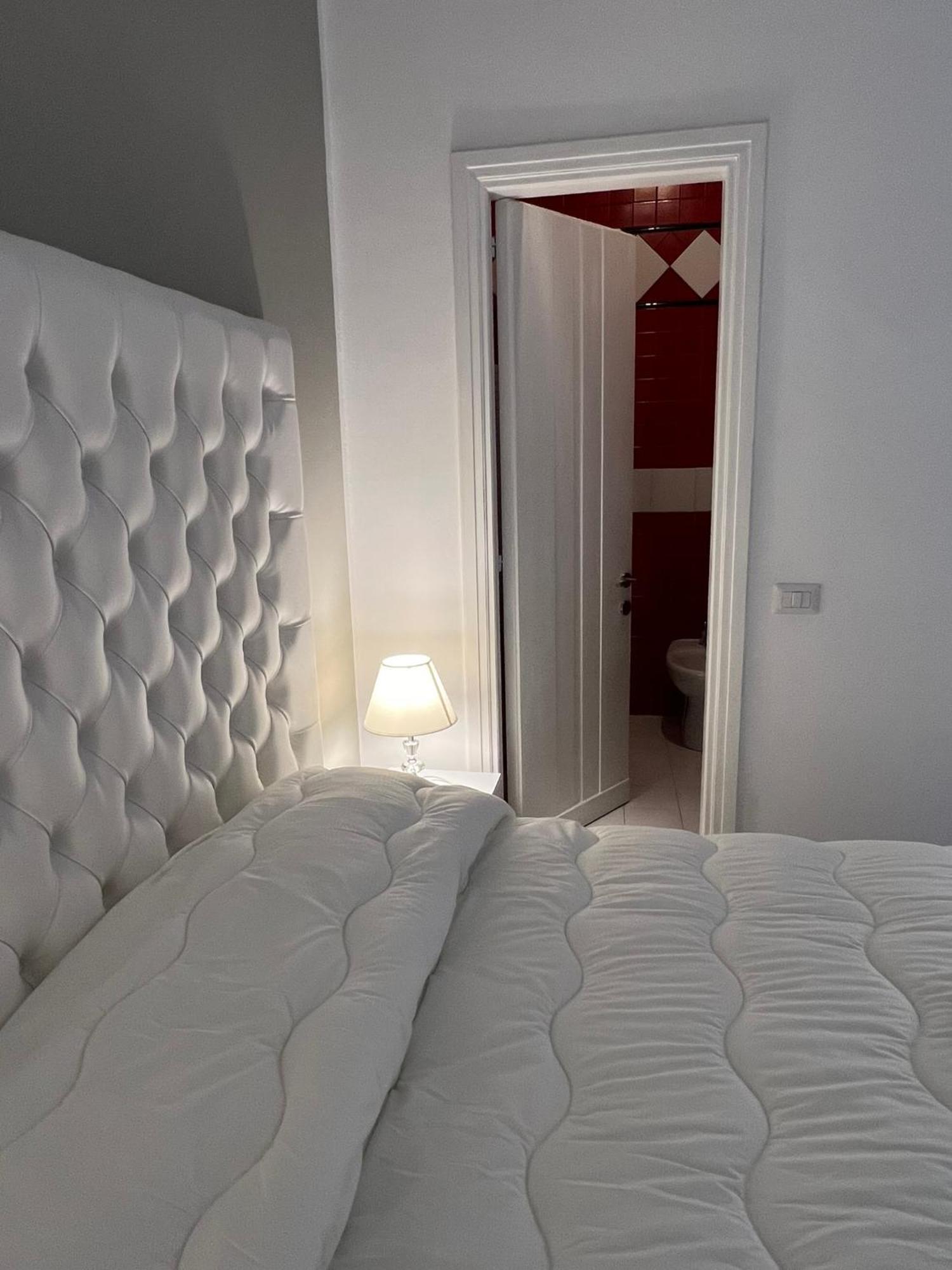 Luxury Room Anelli Center Of Roma ภายนอก รูปภาพ