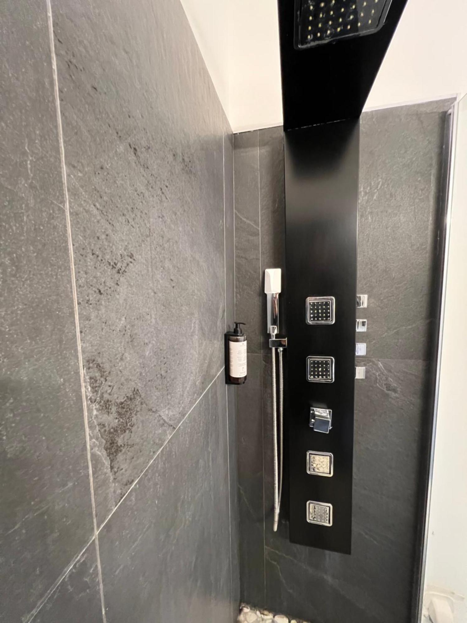 Luxury Room Anelli Center Of Roma ภายนอก รูปภาพ