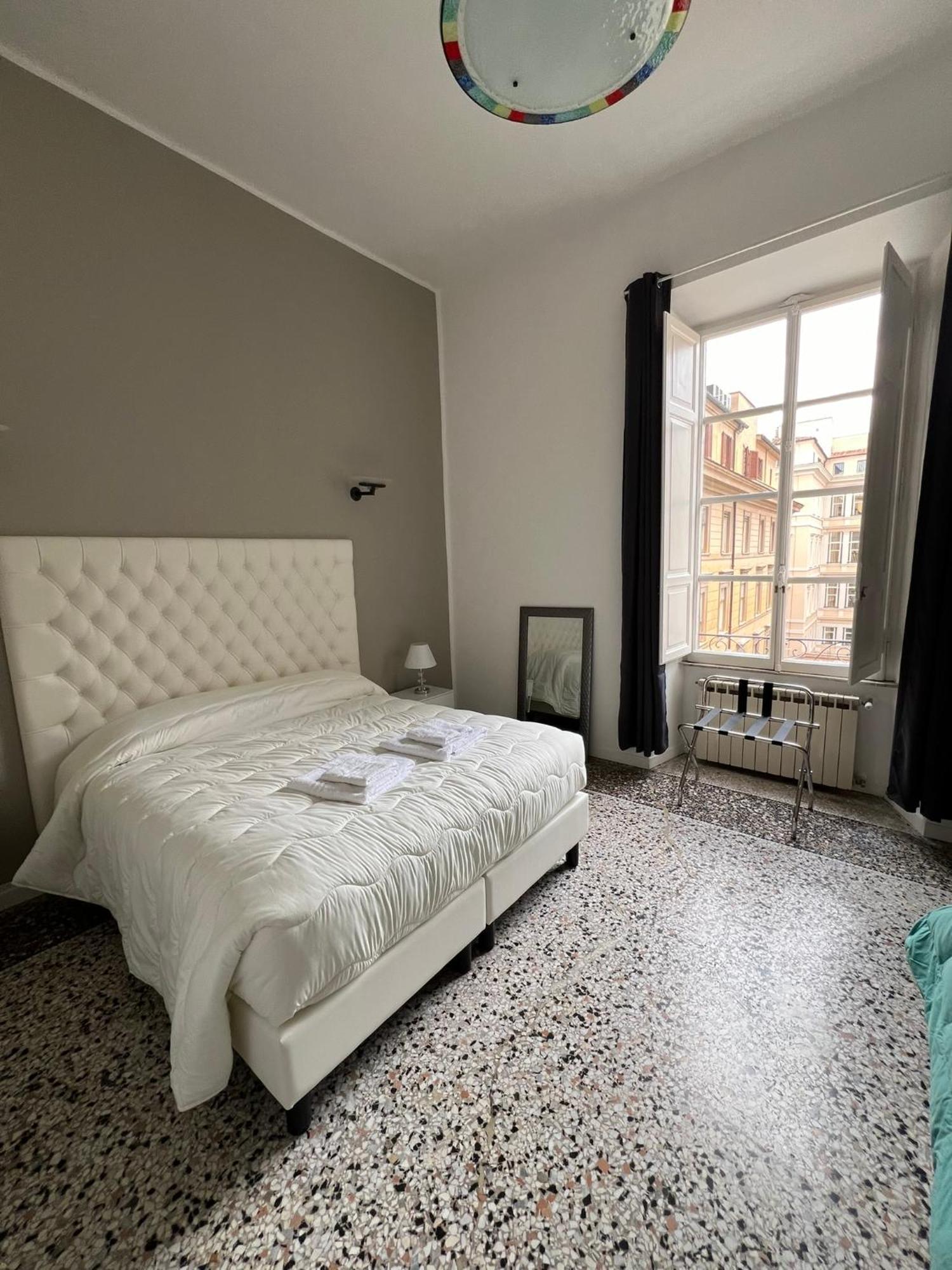 Luxury Room Anelli Center Of Roma ภายนอก รูปภาพ