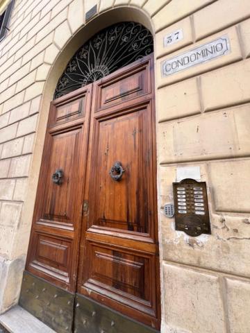 Luxury Room Anelli Center Of Roma ภายนอก รูปภาพ
